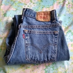 Levi's 550 mom jeans